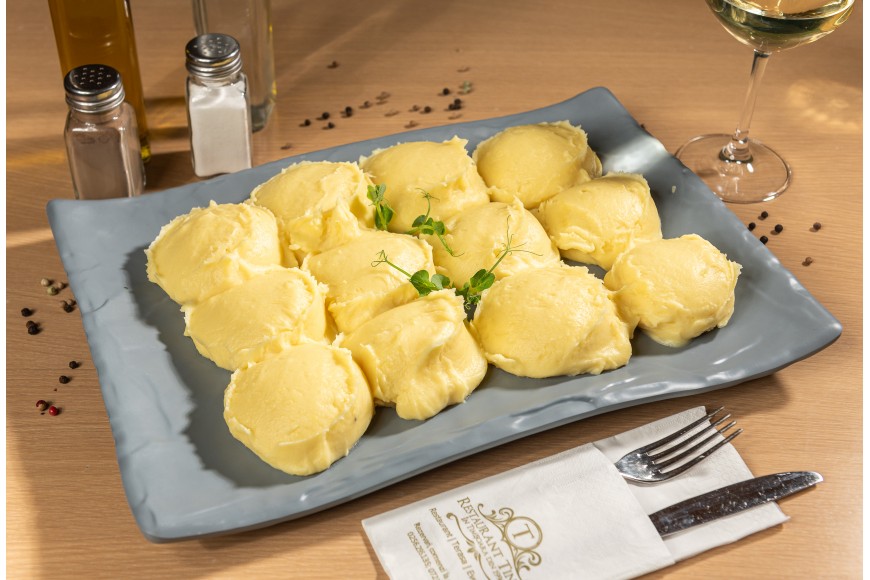 Tava cu piure de cartofi